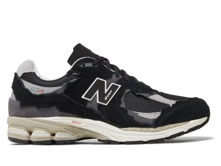 new balance 2002r protection pack black grey