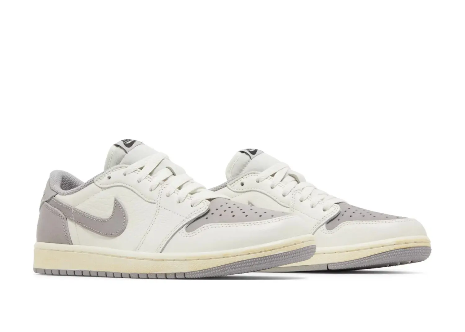 nike air jordan 1 retro low og atmosphere grey5