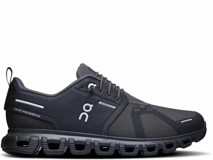 on running cloud 6 waterproof all black (w)