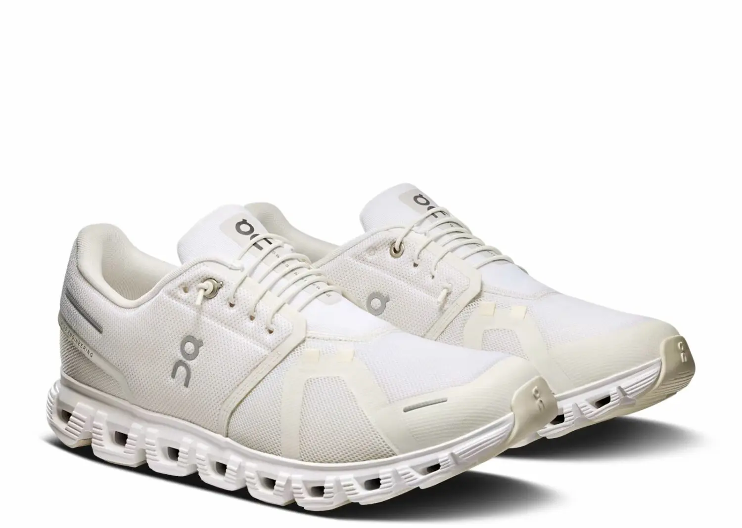 on running cloud 6 all white