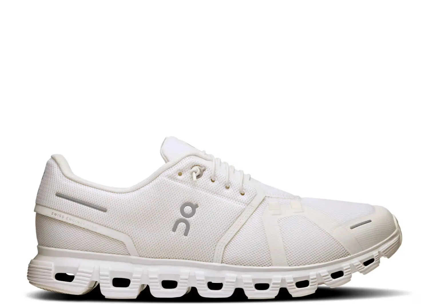 on running cloud 6 all white