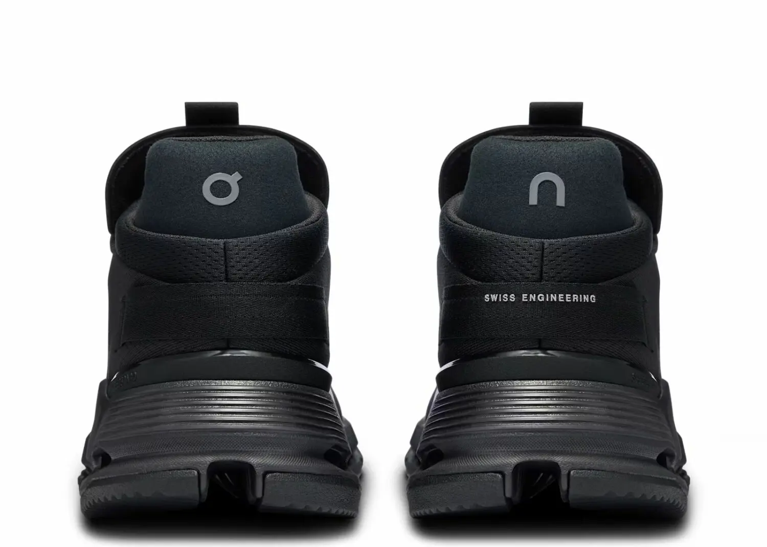 on running cloudnova 2 all black