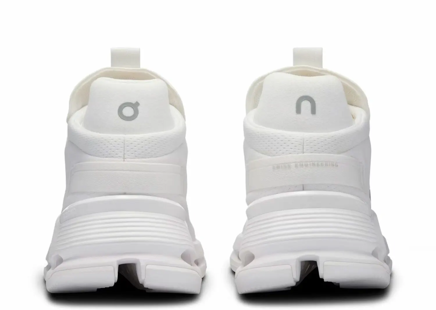 on running cloudnova 2 all white