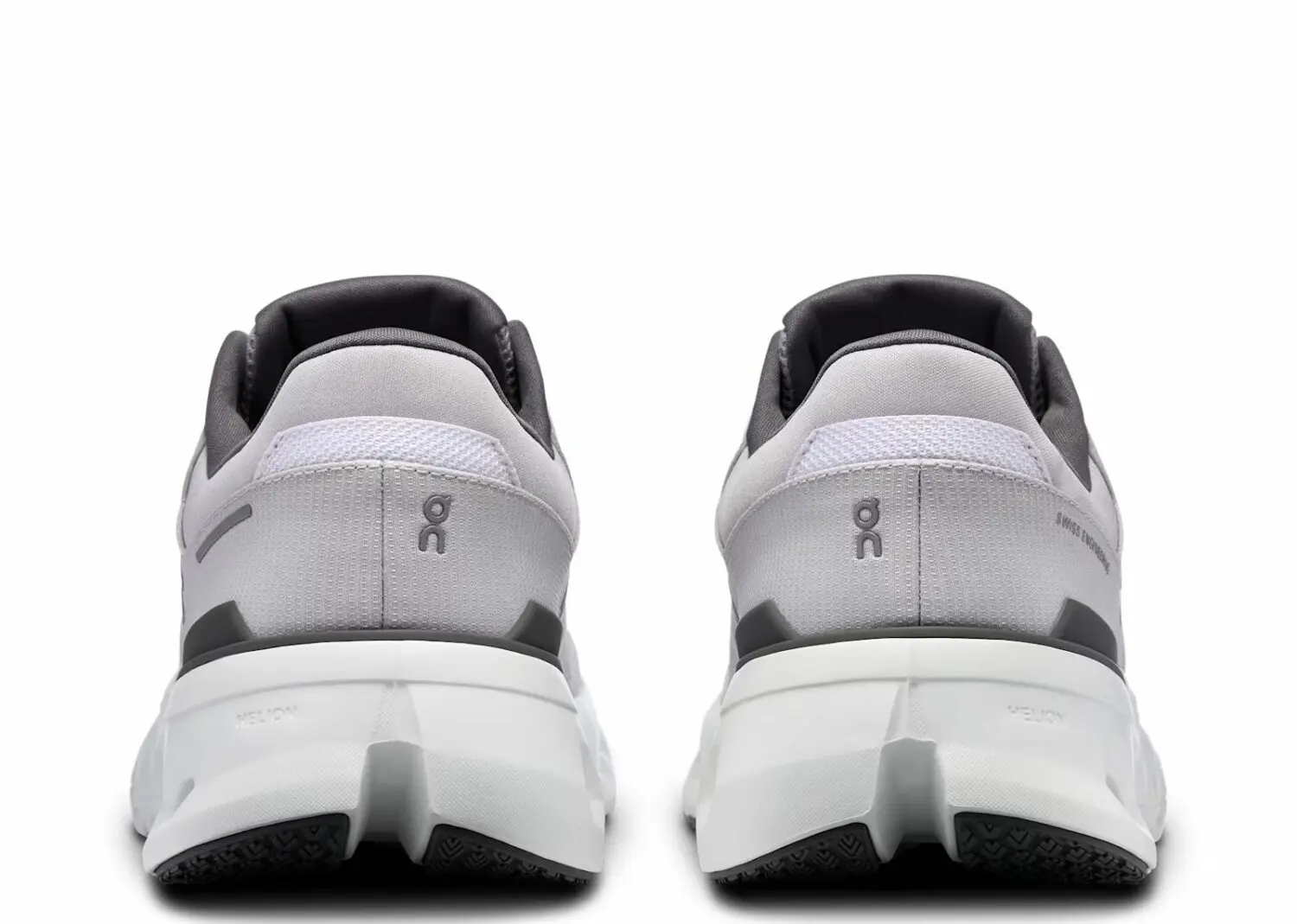 on running cloudrunner 2 frost white