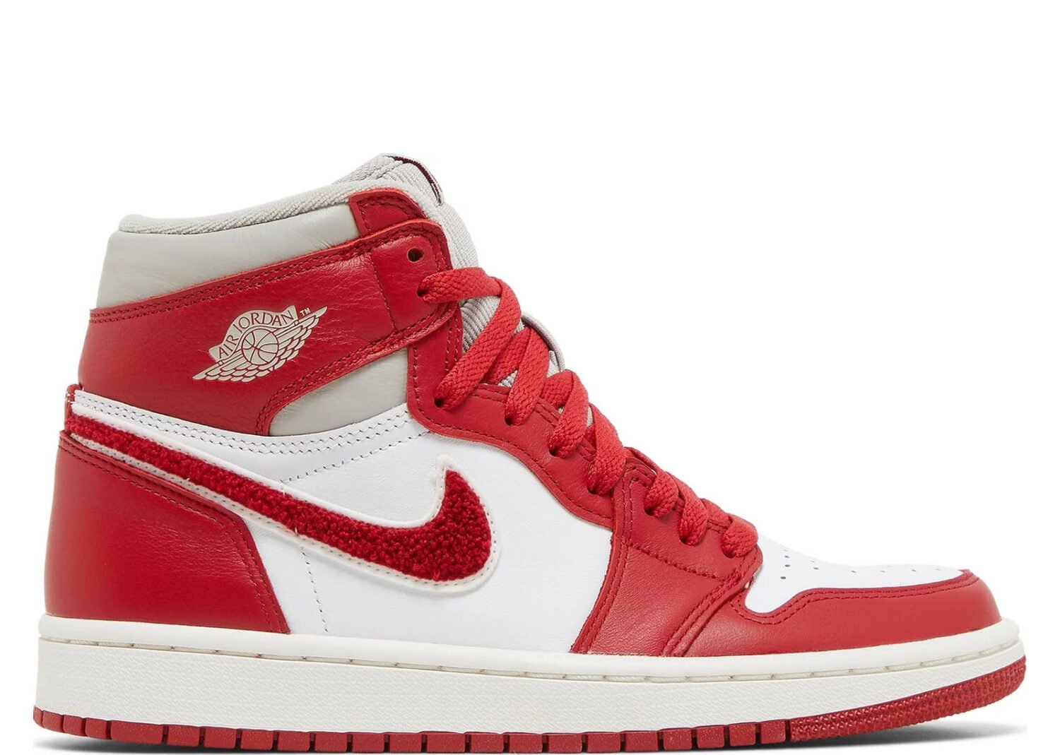 nike air jordan 1 retro high og varsity red (w)