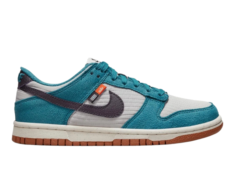 nike dunk low se toasty rift blue (gs)