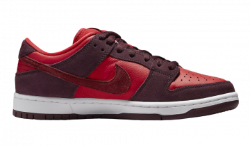 Nike SB Dunk Low Cherry