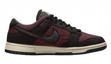 Nike Dunk Low SE Fleece Pack Burgundy Crush (W)