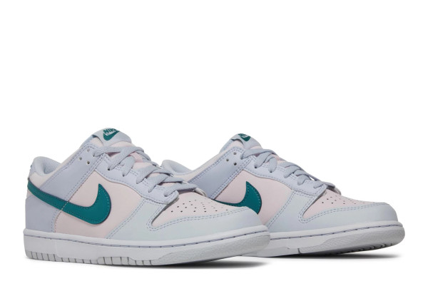 nike dunk low mineral teal (gs)5