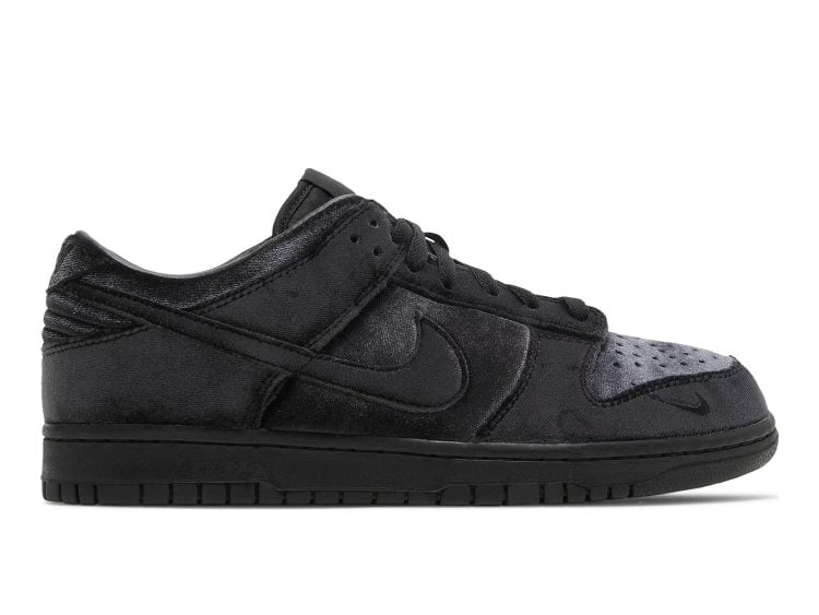 nike dunk low dover street market triple black velvet