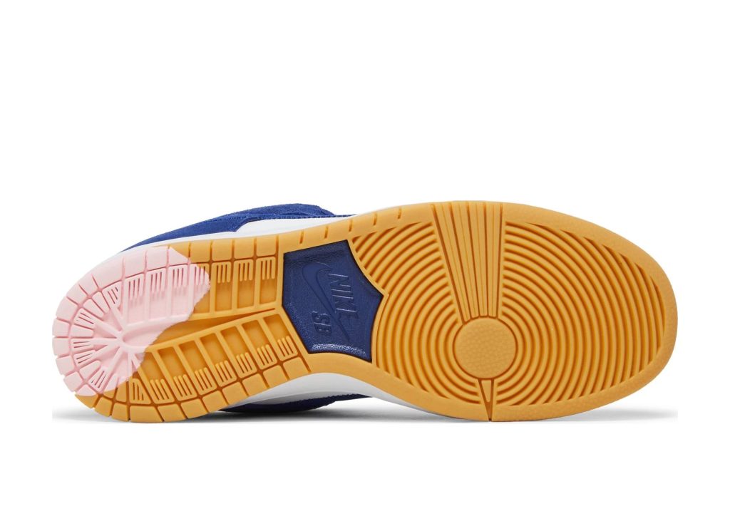 Nike SB Dunk Low Los Angeles Dodgers - DO9395-400 | Sneaker Baker