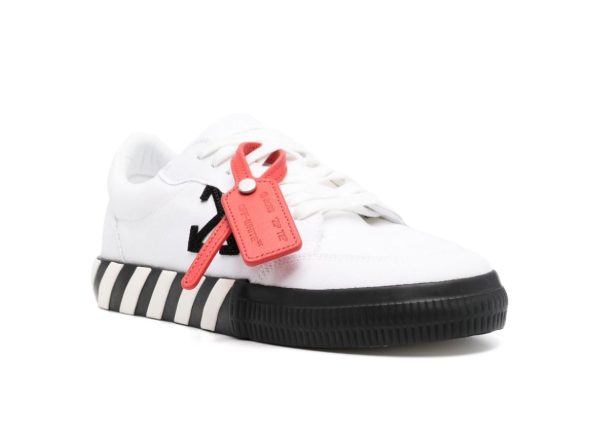 off white vulcanized low canvas white black ice2
