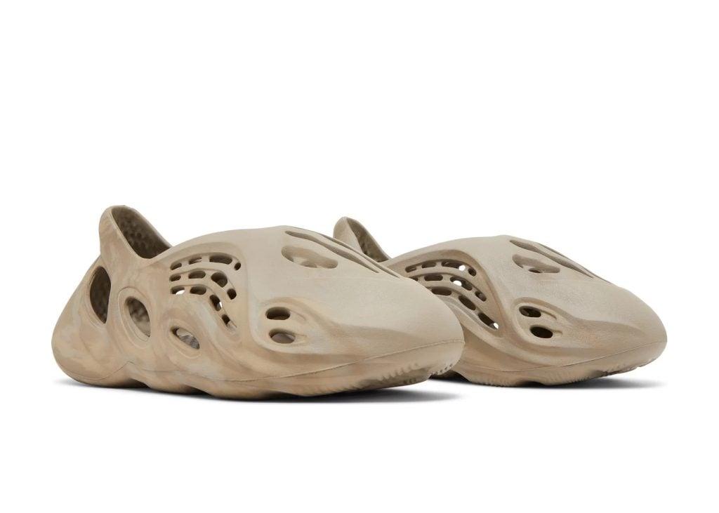 新品 YZY FOAM RNR STONE SAGE 27.5 adidas Yeezy Foam RNNR Stone Sage - GX4472 | Sneaker Baker