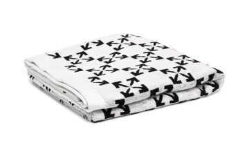 OFF-WHITE Arrow Pattern Towel