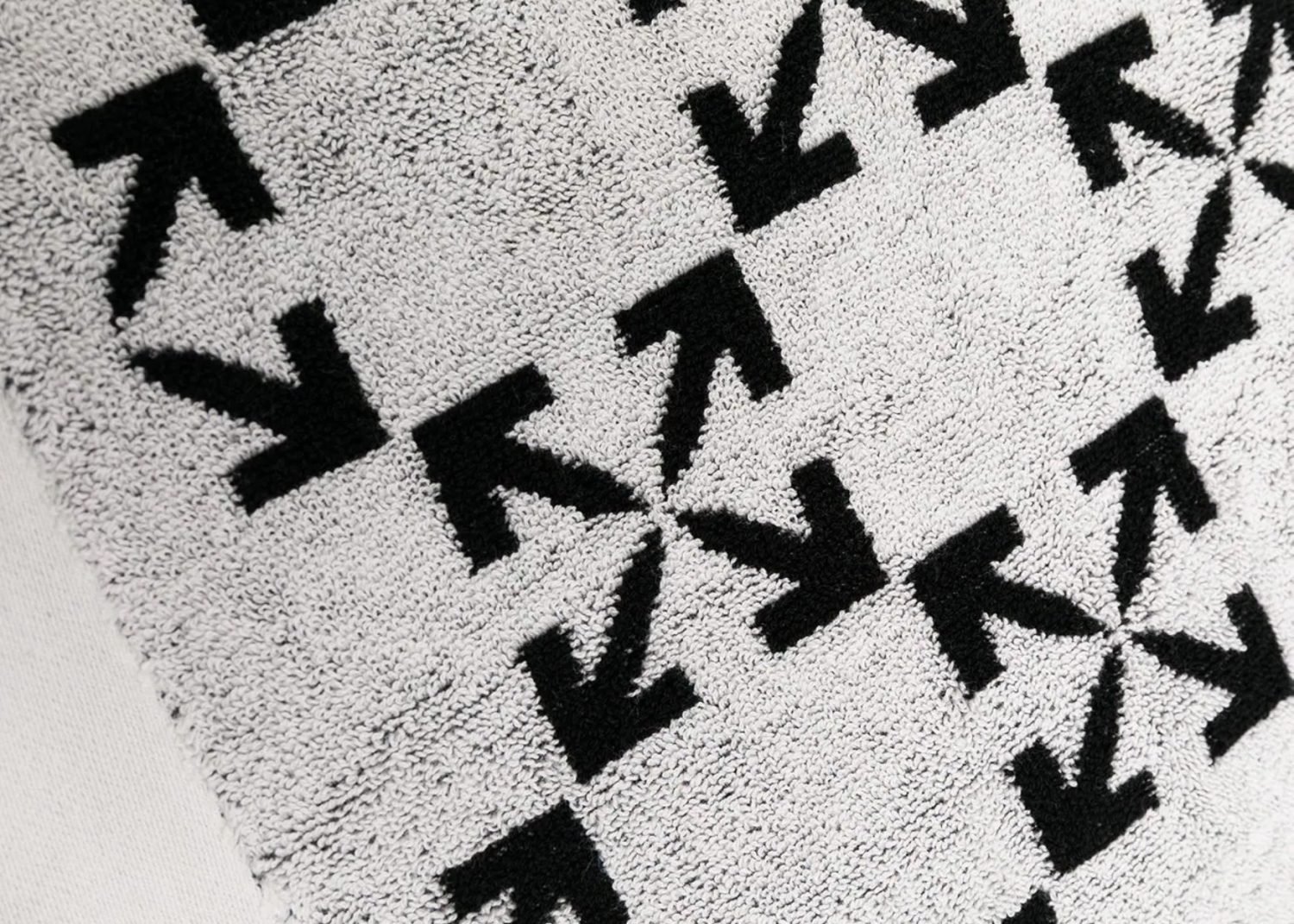 off white arrow pattern towel2