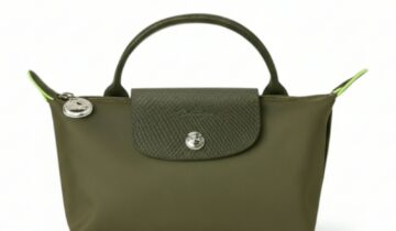 Longchamp Le Pliage Green Pouch With Handle Forest