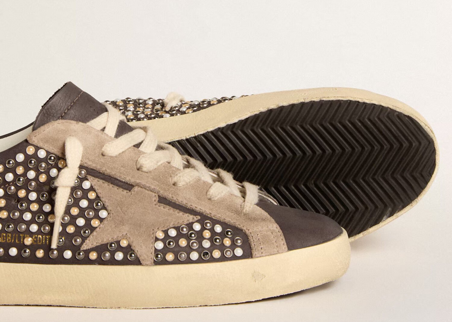 golden goose super star gray swarovski pearls dove (w)