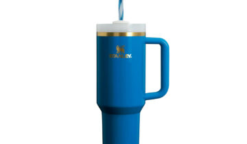 Stanley Flowstate Quencher 40oz Tumbler Arctic Twist