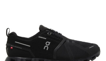 On Running Cloud 5 Waterproof All Black
