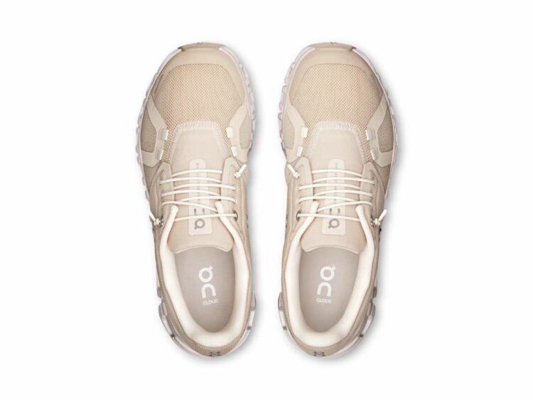 On Running Cloud 6 Pearl White (W)