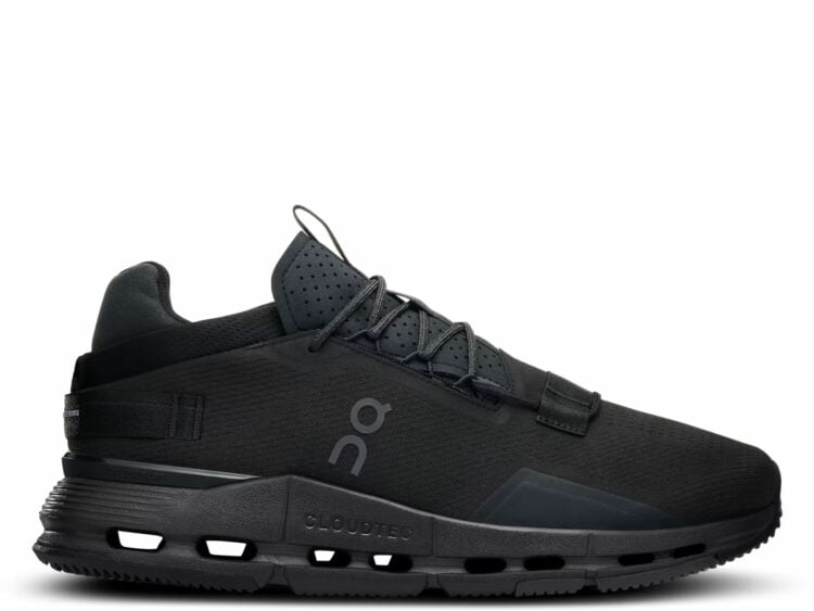 on running cloudnova 2 all black