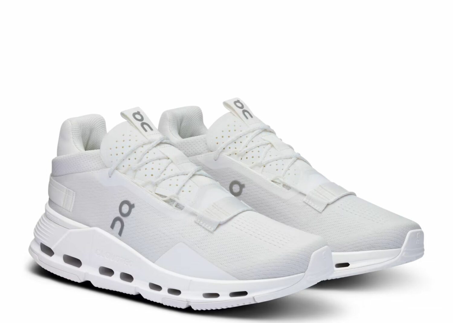 on running cloudnova 2 all white