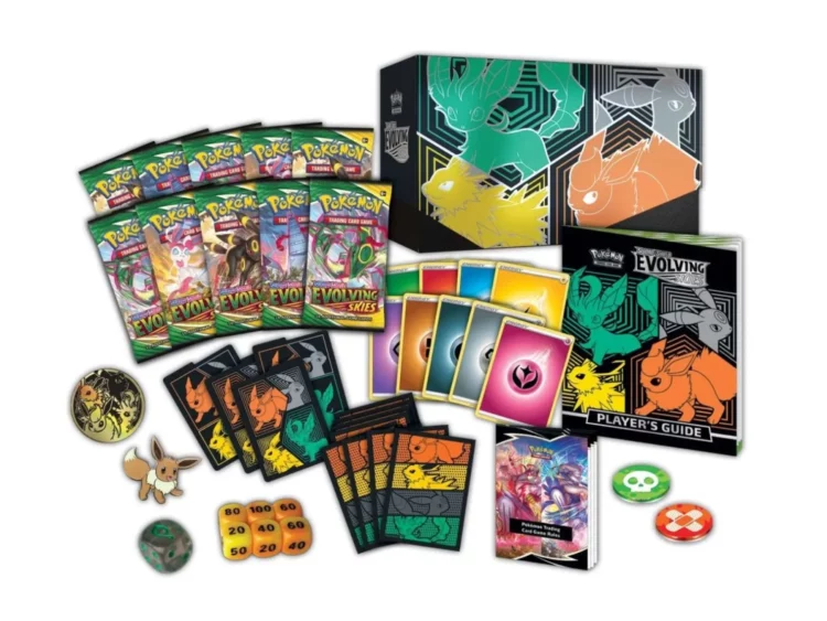 Pokémon TCG Sword & Shield Evolving Skies Pokémon Center Elite Trainer Box (Flareon/Jolteon/Umbreon/Leafeon)