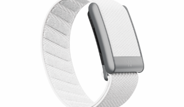 Whoop 5.0 Glacier SuperKnit Band – 12 Month Peak Membership