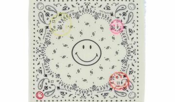 Kujten Small Bandana Hachi Smiley Brode White
