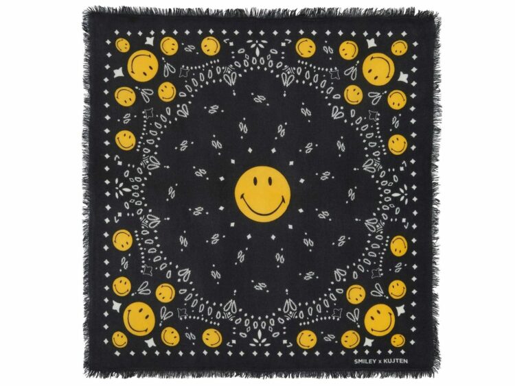 kujten large bandana hachiko smiley black