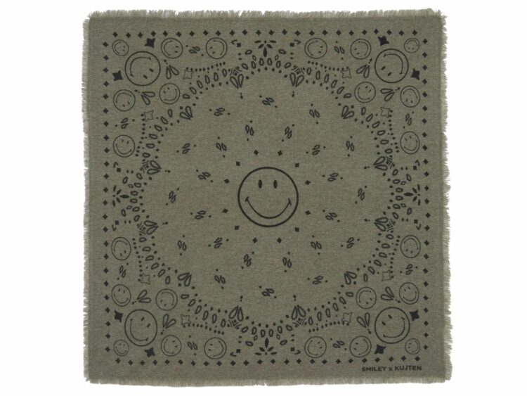kujten large bandana hachiko smiley marl khaki