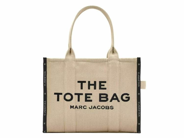 marc jacobs the large tote bag jacquard warm sand 1 1