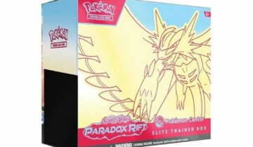 Pokémon TCG Scarlet & Violet Paradox Rift Roaring Moon Pokemon Center Elite Trainer Box