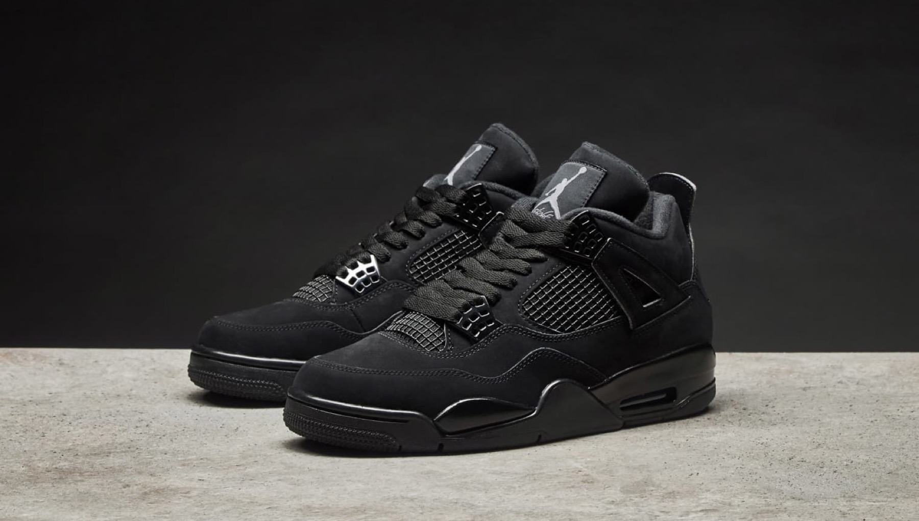 Air Jordan 4 Retro tum renkler rehberi