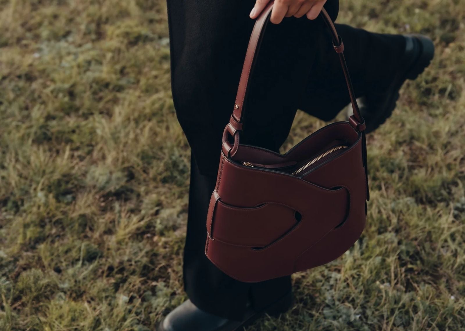 polene nodde hobo edition smooth black cherry 3 1