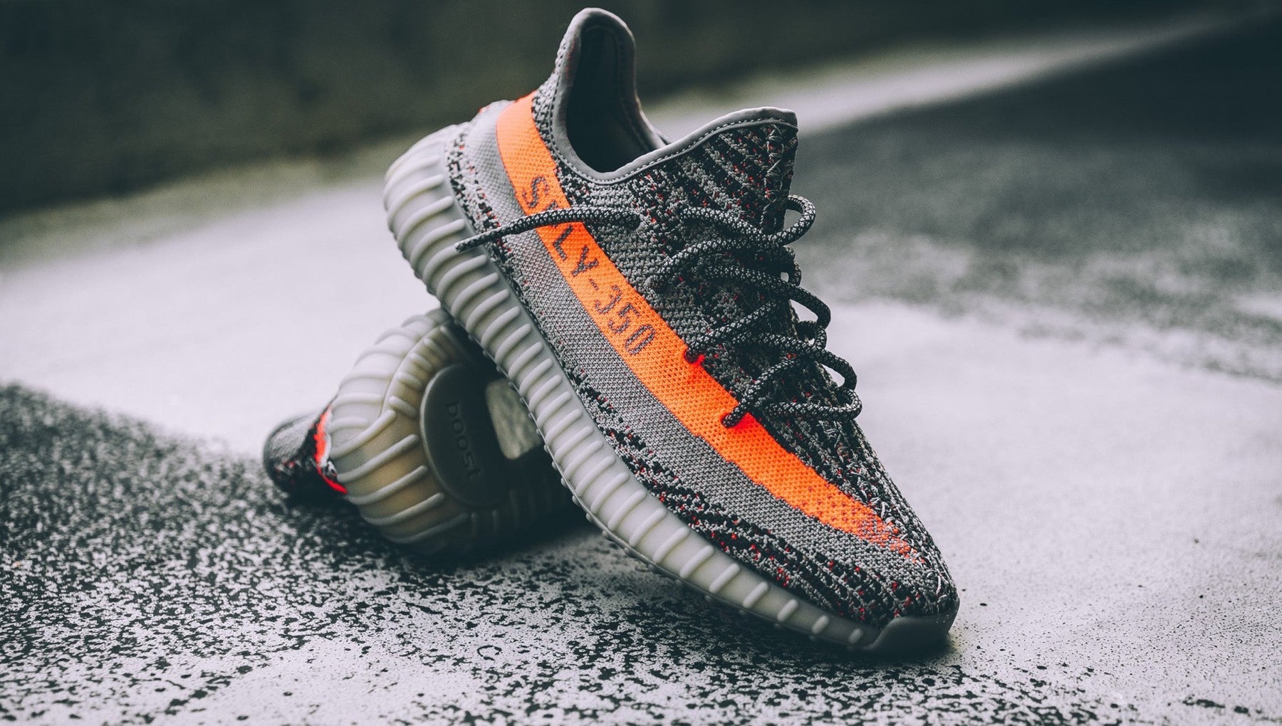 Yeezy 350 Slide Foam Runner 500 700 tum modeller rehberi