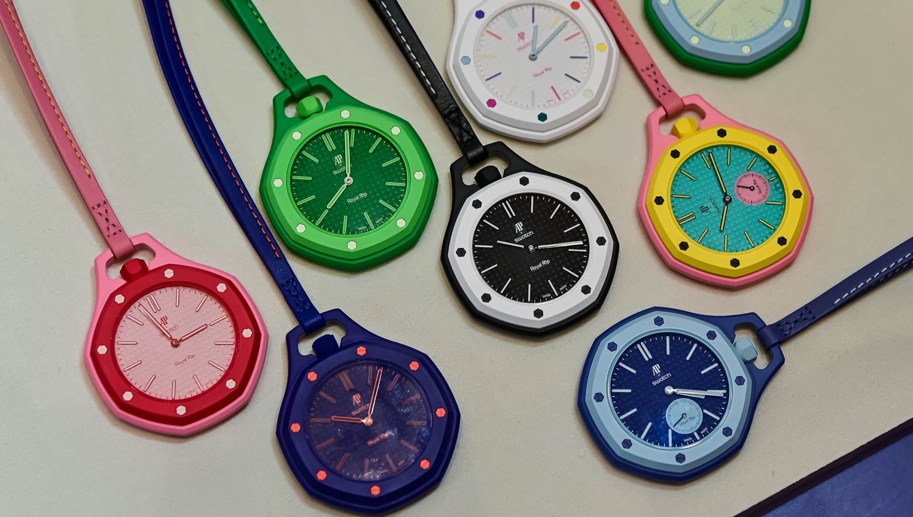 Audemars Piguet x Swatch Royal Pop koleksiyonu Sneaker Baker