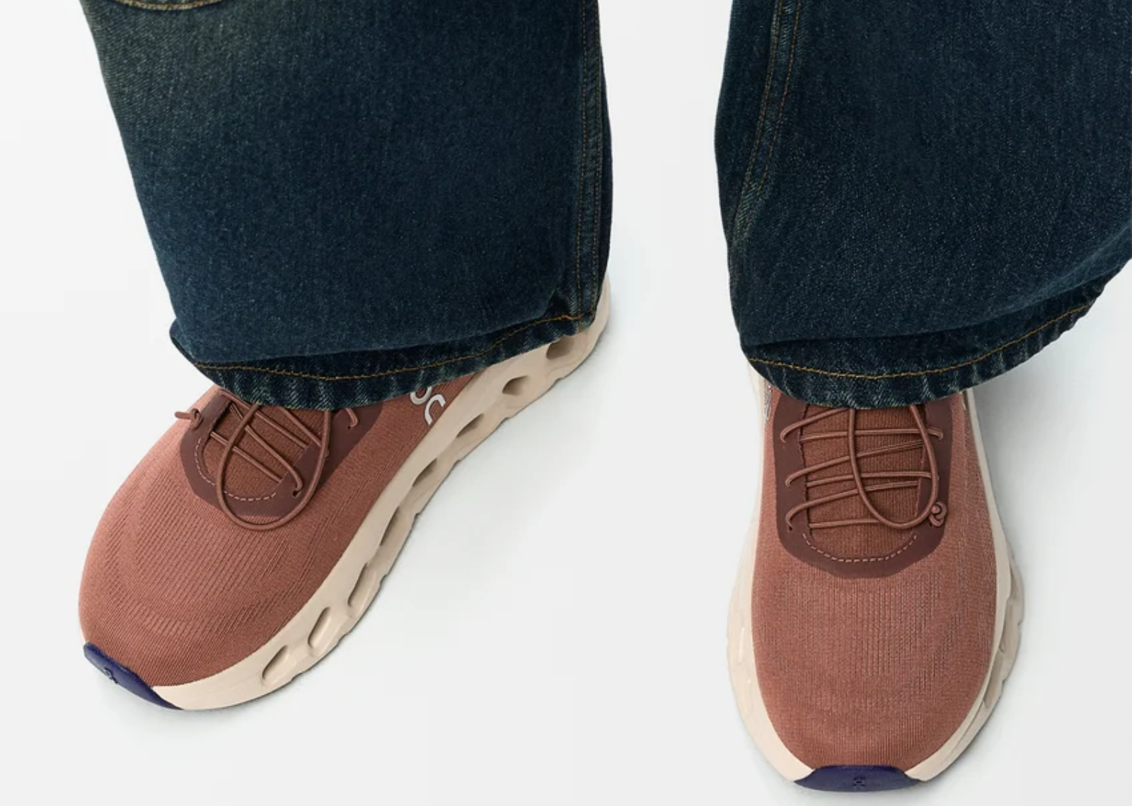on running cloudtilt hi loewe taupe oatmeal navy 3 1