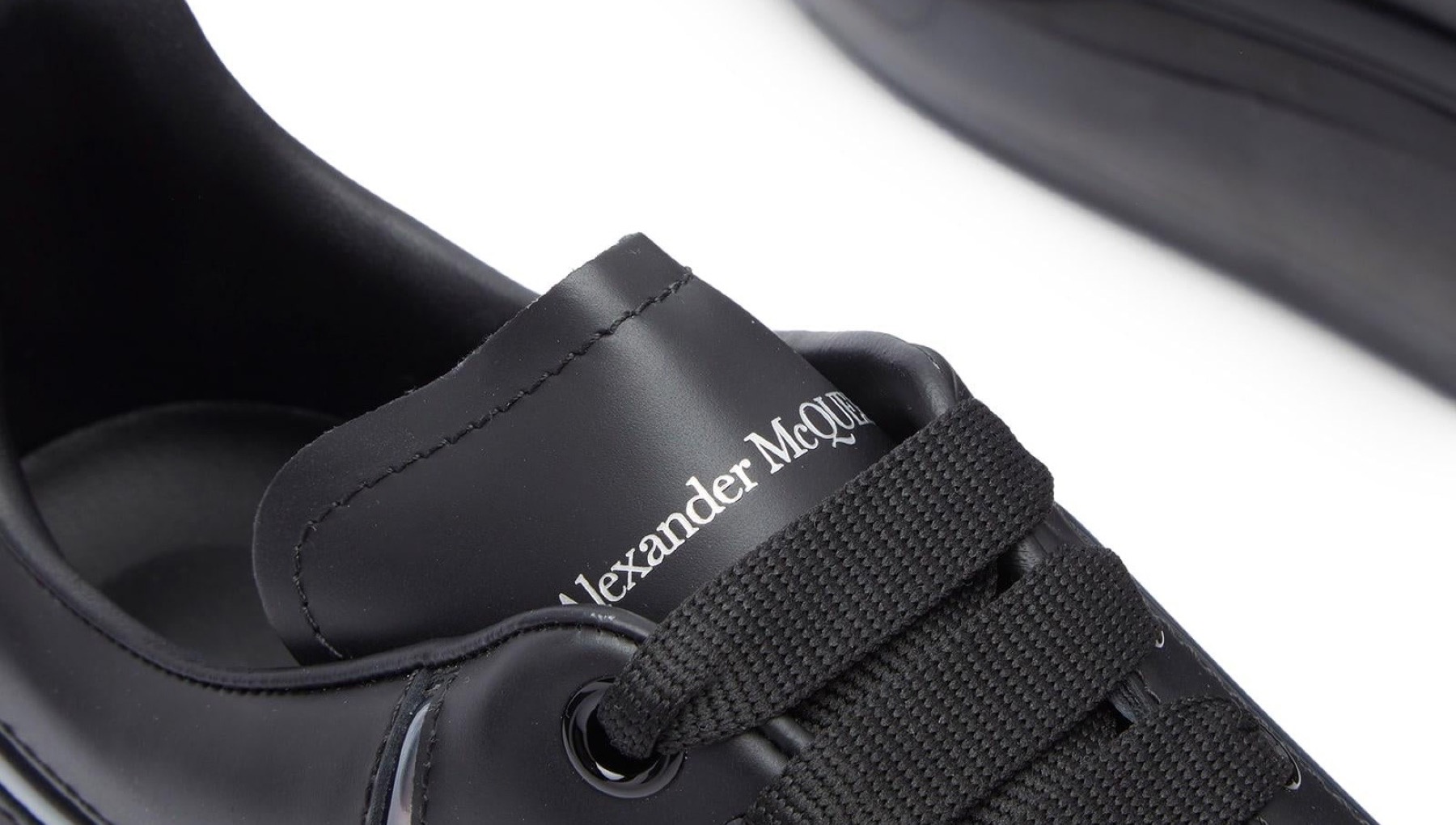 Alexander McQueen Beden Rehberi Sneaker Baker
