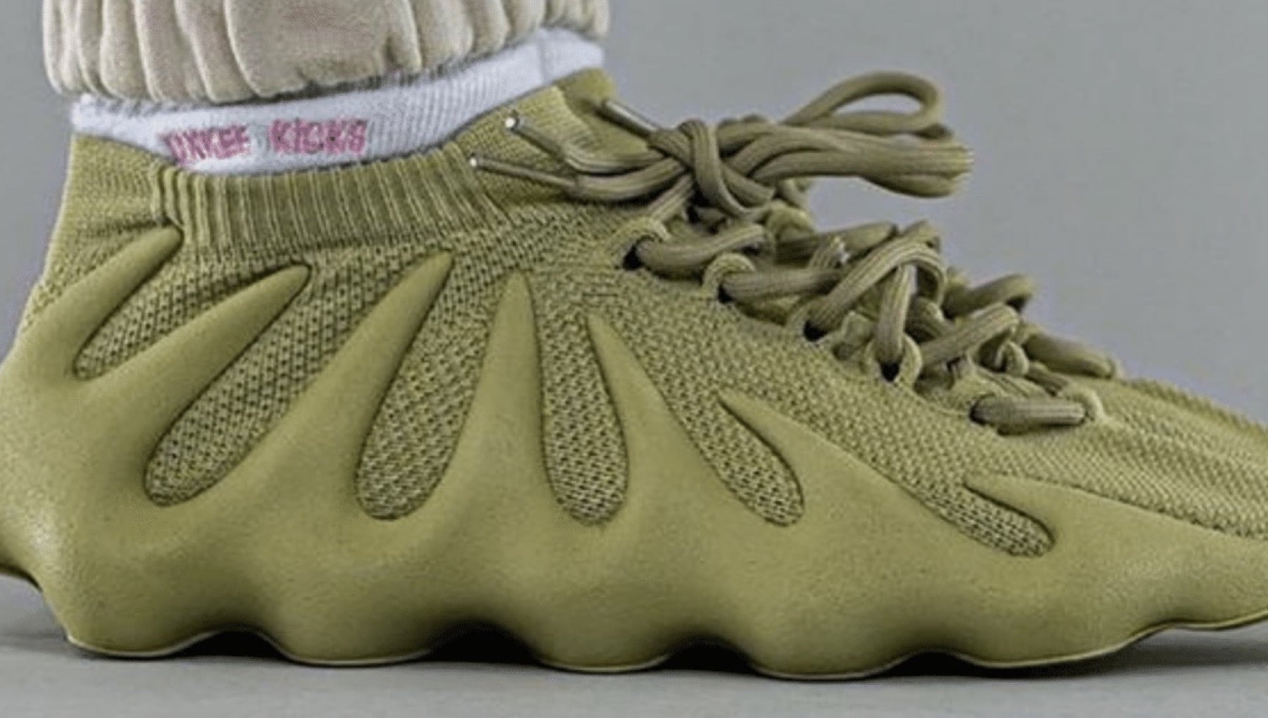 Sonny Angel Smiski Sneaker Baker