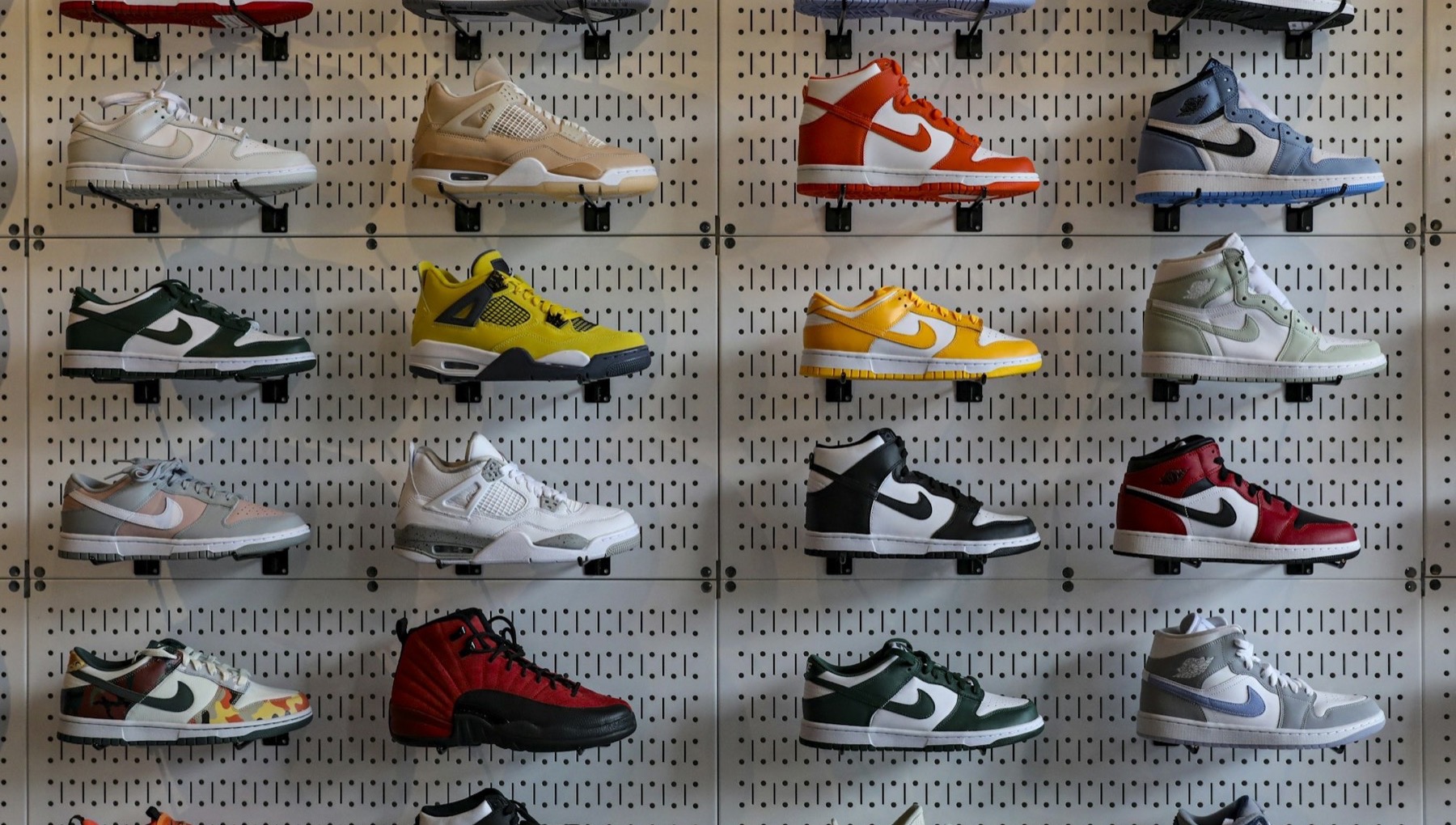 Türkiye'de Orijinal Sneaker Nereden Alınır? 2026 Güvenilir Alışveriş Rehberi Sneaker Baker