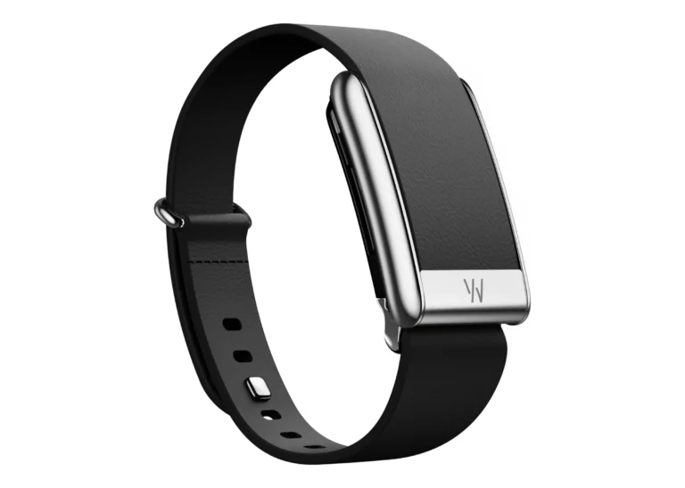 Whoop Black with Titanium LeatherLuxe Tapered Band