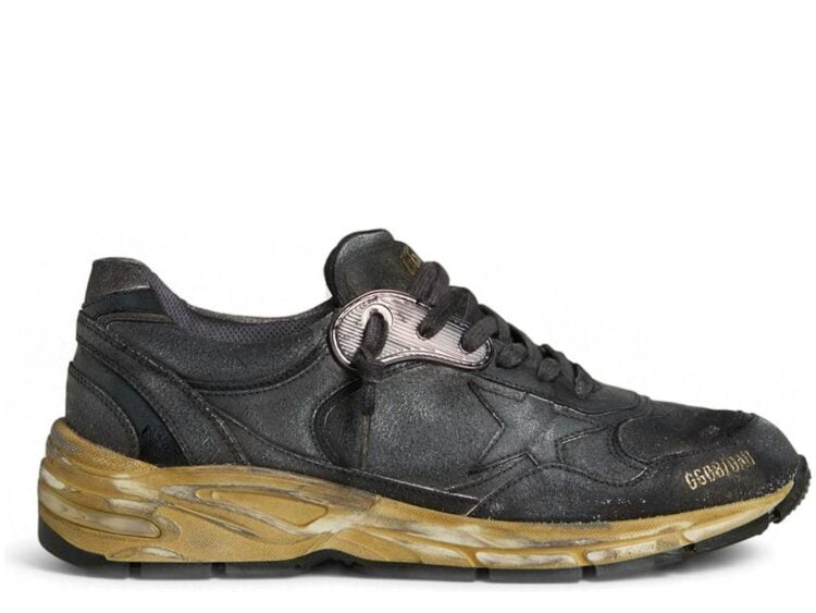 Golden Goose Dad-Star Black Naplak Crackle Leather Black Star Heel Tab (W)