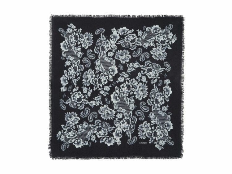 Kujten Large Bandana Hachiko Lace Black – White