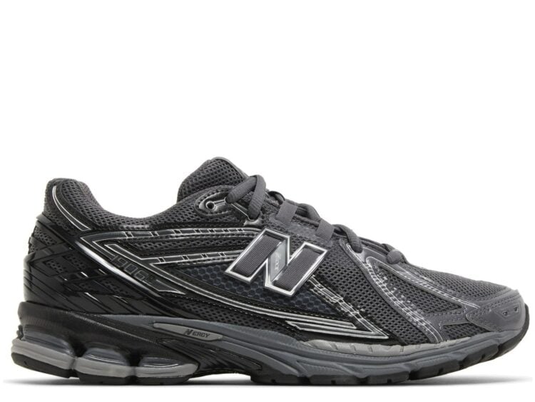 New Balance 1906R Magnet
