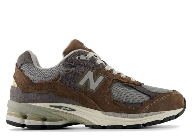 New Balance 2002R Protection Pack Cortado Raincloud
