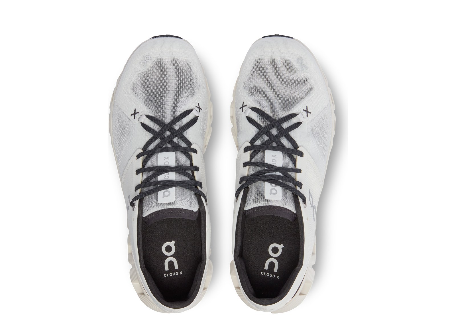 On Running Cloud X 3 Ivory Black - görsel 5