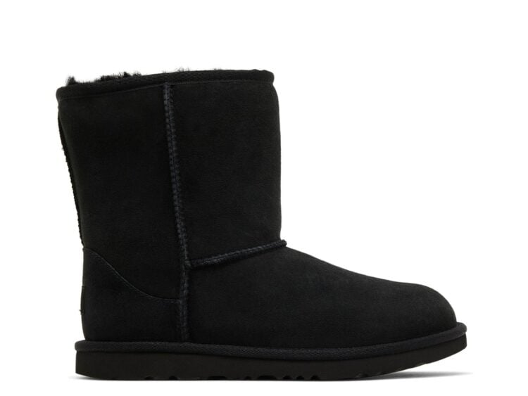 UGG Classic II Boot Black (GS)