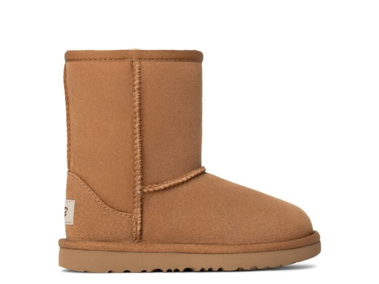 UGG Classic II Boot Chestnut (GS)