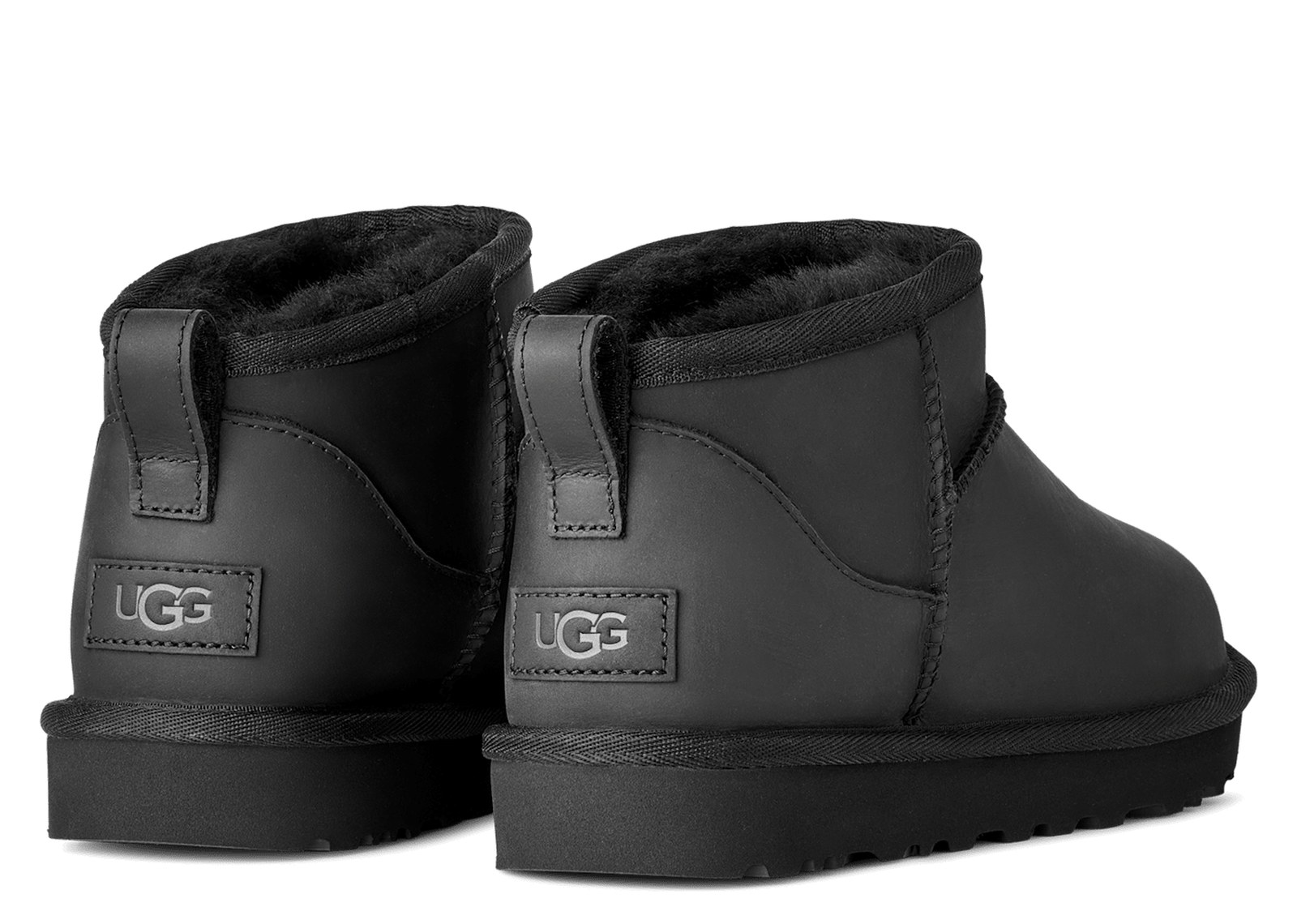 UGG Classic Ultra Mini Leather Boot Black (W) - görsel 3